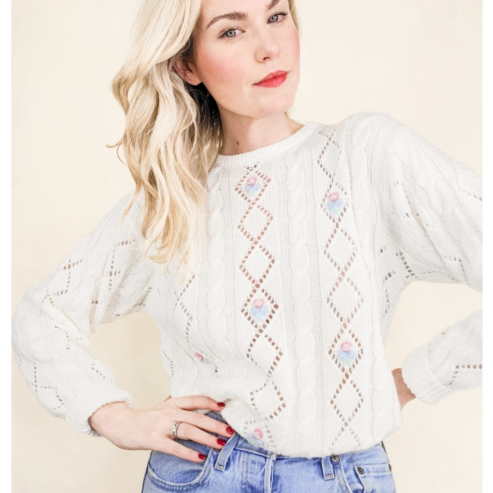 80s Ivory Floral Embroidered Pointelle VTG Sweater - Picture 4 of 16